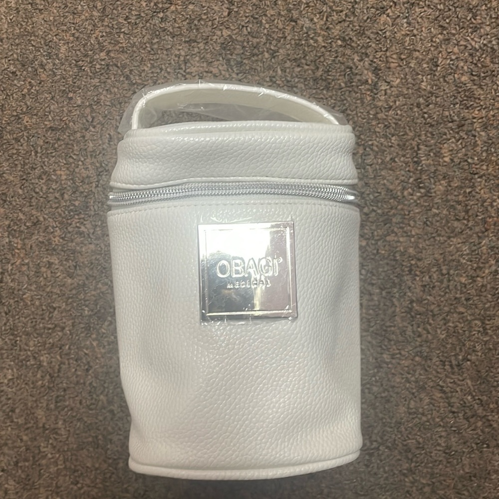 6 peice travel set brand new